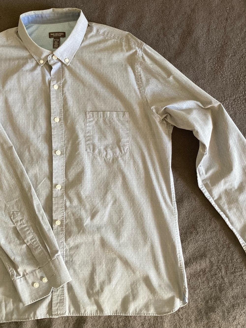 Van Heusen Men's Light Gray Button-Down Dress Shirt